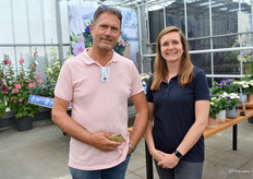 Bob Leek van Sakata samen met Friederieke van der Boon van Takii.